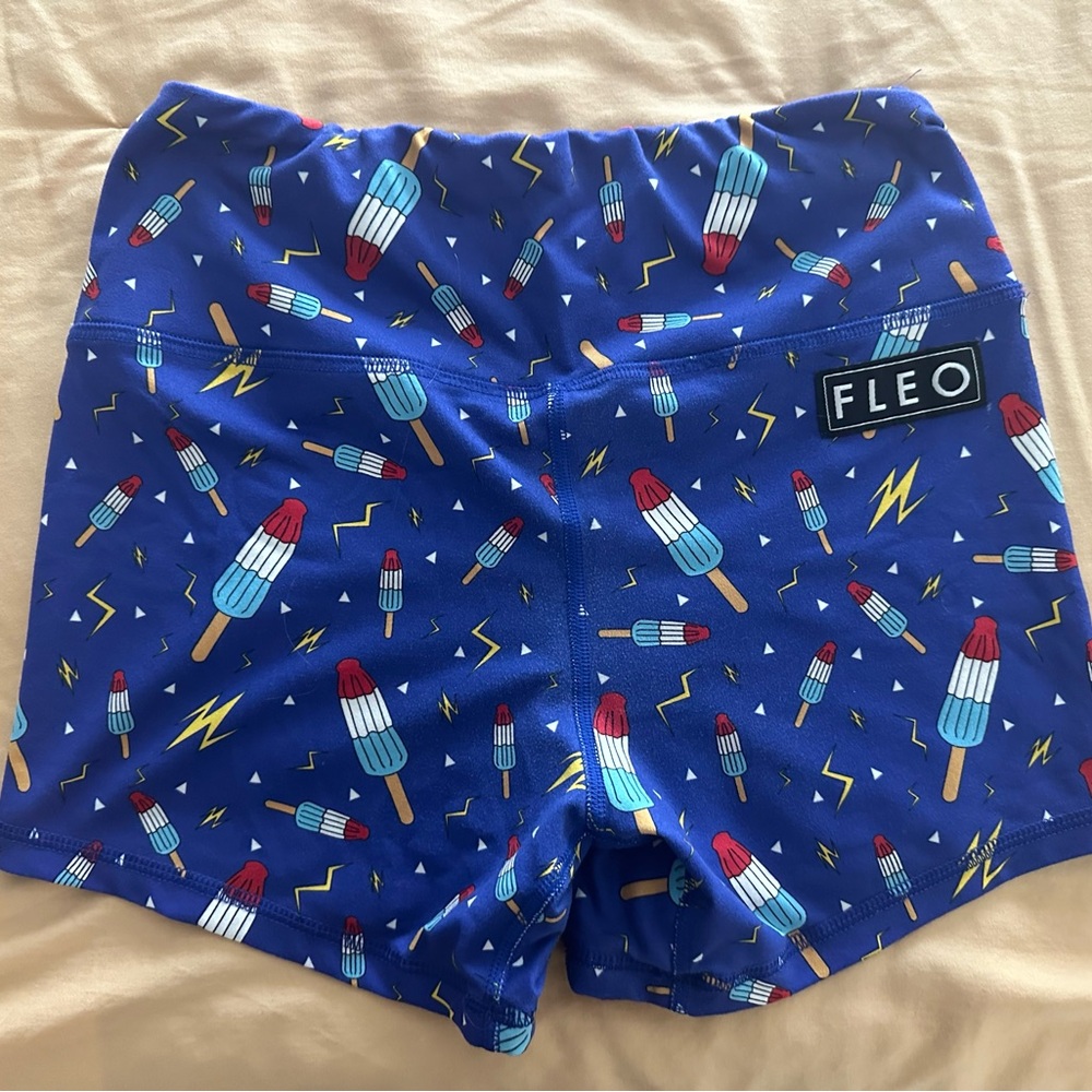 FLEO gym shorts